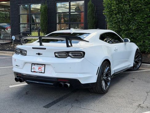 Used 2019 Chevrolet Camaro ZL1 RWD image 12