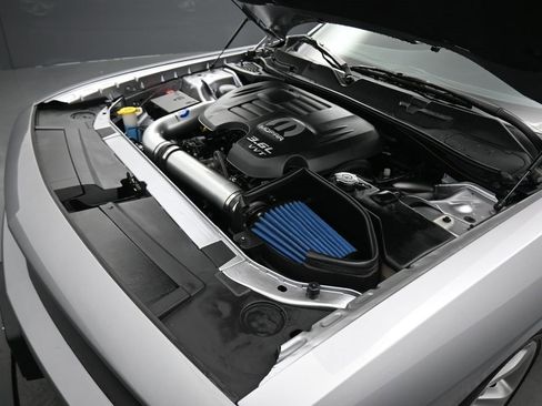 Used 2018 Dodge Challenger SXT w/ Super Sport Group (SS/T) image 41