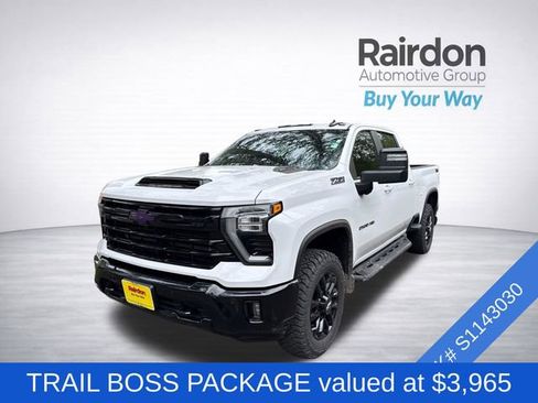 Used 2025 Chevrolet Silverado 2500 LT w/ Trail Boss Package AWD/4WD image 3