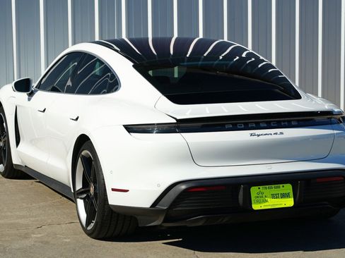 Used 2020 Porsche Taycan 4S image 52