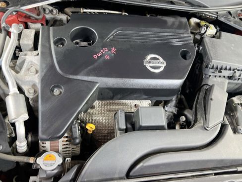 Used 2014 Nissan Altima 2.5 SV w/ Convenience Package image 28