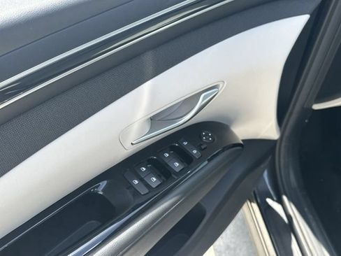 Used 2022 Hyundai Tucson Limited AWD/4WD image 14