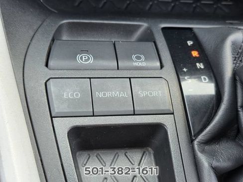 Used 2022 Toyota RAV4 LE FWD image 23