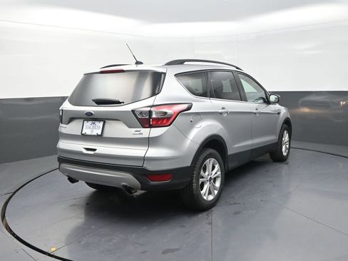 Used 2018 Ford Escape SE AWD/4WD image 11