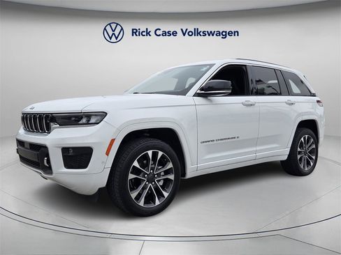 Used 2022 Jeep Grand Cherokee Overland w/ Adv Protech Group III image 8