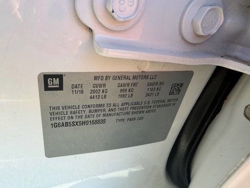 Used 2017 Cadillac ATS Luxury w/ Safety and Security Package image 28