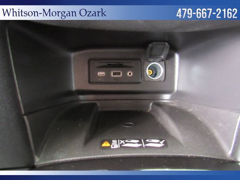 Used 2024 Chevrolet Equinox Premier FWD image 46