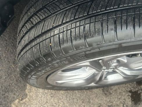 Certified 2024 Honda Accord EX image 9