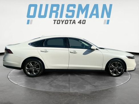 Used 2023 Honda Accord EX image 8