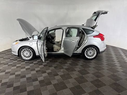Used 2013 Ford Focus Electric Hatchback FWD image 11