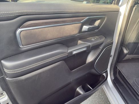 Used 2025 RAM 1500 Laramie image 15