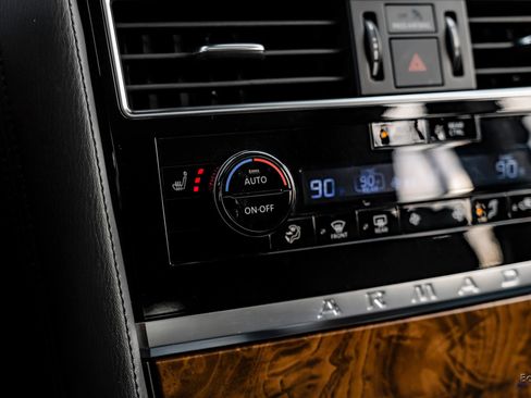 Used 2021 Nissan Armada SL w/ Captain's Chairs Package image 57