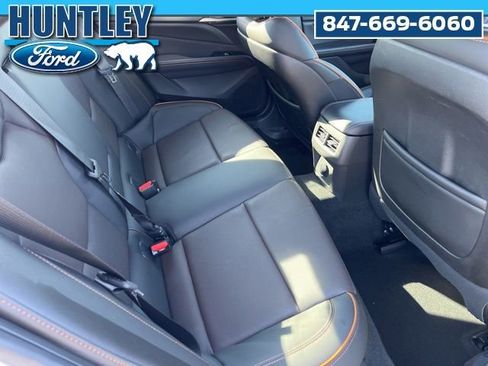 Used 2022 Cadillac CT4 Sport image 11