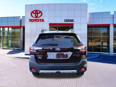 Used 2025 Subaru Outback Limited XT w/ Popular Package #2 AWD/4WD image 4