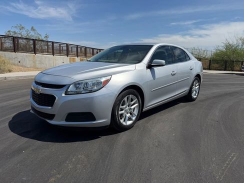 Used 2015 Chevrolet Malibu LT w/ Power Convenience Package image 1