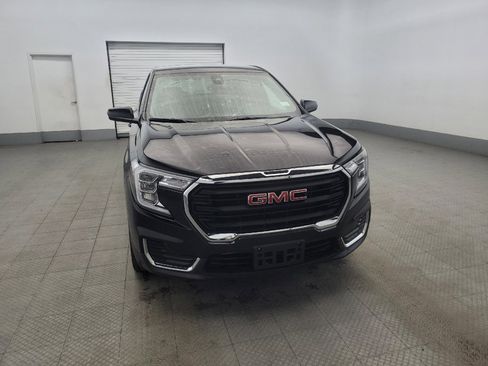 Used 2024 GMC Terrain SLE image 14