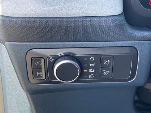 Used 2022 Ford Maverick XLT image 14