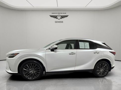 Used 2023 Lexus RX 350 FWD w/ Cold Area Package image 2