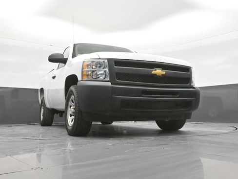 Used 2013 Chevrolet Silverado 1500 W/T RWD image 25