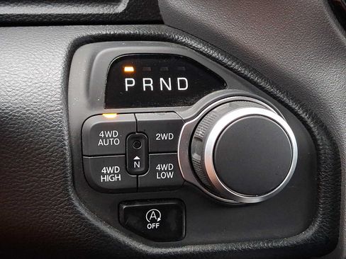Used 2025 RAM 1500 Big Horn AWD/4WD image 14