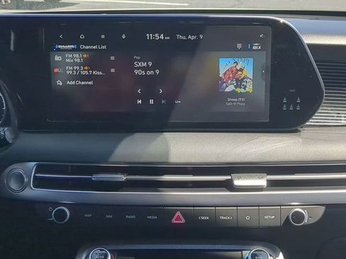 Used 2023 Hyundai Palisade Calligraphy image 17