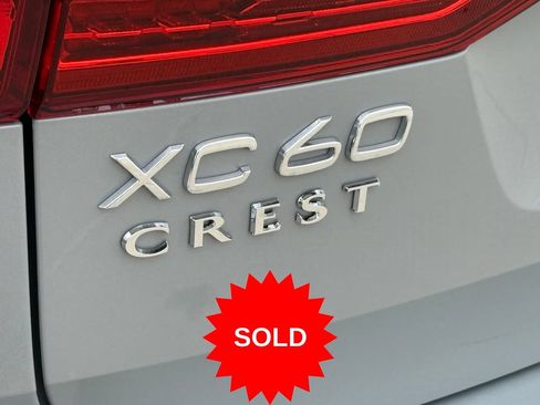 Certified 2025 Volvo XC60 B5 Core AWD/4WD image 11