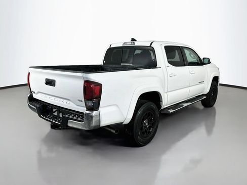Used 2020 Toyota Tacoma SR5 RWD image 7