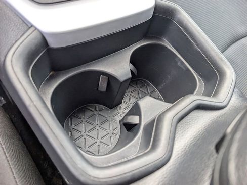 Used 2020 Toyota RAV4 LE image 25