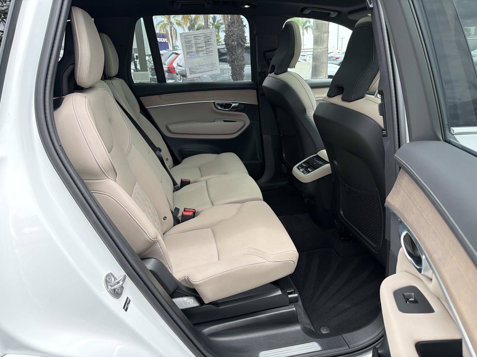 Used 2026 Volvo XC90 B6 Plus w/ Protection Package Premier AWD/4WD image 25