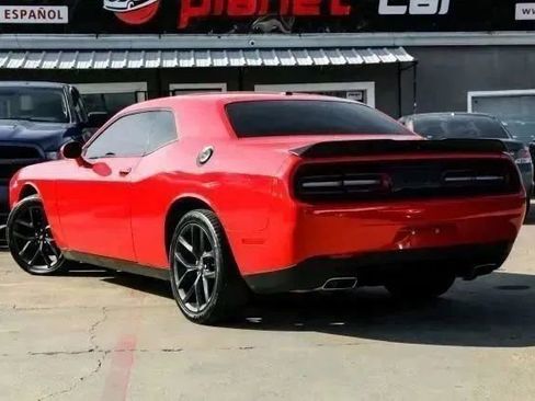Used 2021 Dodge Challenger SXT w/ Blacktop Package image 10