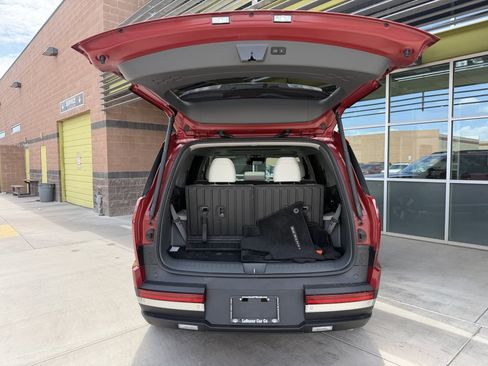 Used 2025 Hyundai Santa Fe Limited FWD image 41