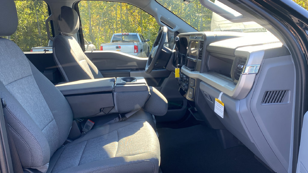 New 2027 Ford F250 XL w/ STX Appearance Package AWD/4WD image 13