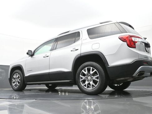 Used 2020 GMC Acadia SLT w/ Driver Alert Package II image 40
