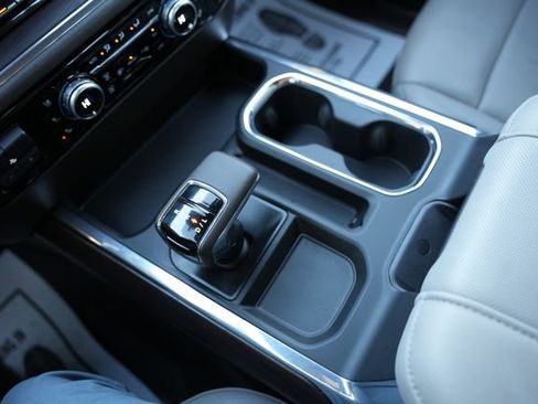 Used 2024 GMC Sierra 1500 SLT w/ SLT Premium Plus Package image 27