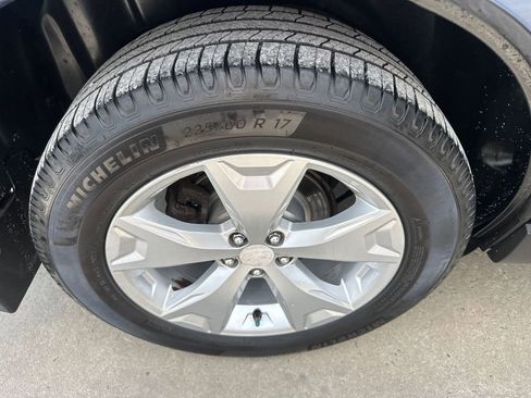 Used 2014 Subaru Forester 2.5i Premium w/ All-Weather Package image 25