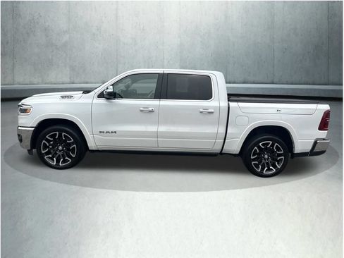 Used 2025 RAM 1500 Limited AWD/4WD image 2