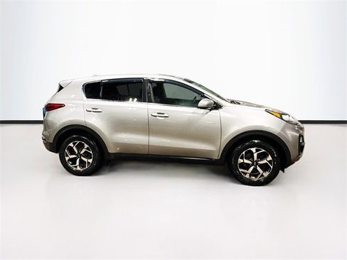 Used 2020 Kia Sportage LX image 8