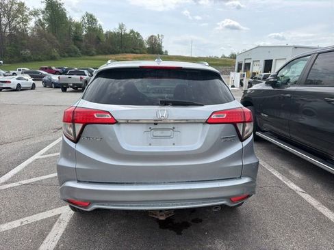 Used 2019 Honda HR-V Touring image 6