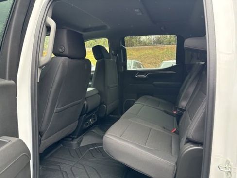 New 2026 Chevrolet Silverado 1500 LT w/ LPO, Dark Essentials Package image 17