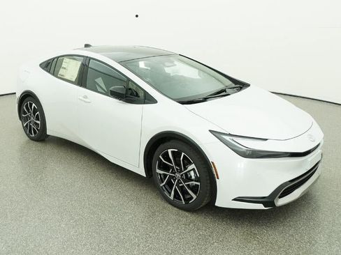 New 2026 Toyota Prius Plug-In Hybrid FWD image 46