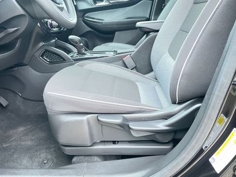 Used 2025 Chevrolet TrailBlazer LT image 23