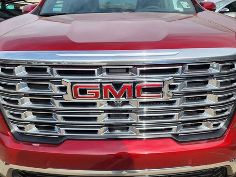 New 2026 GMC Acadia Denali w/ Super Cruise Package image 10