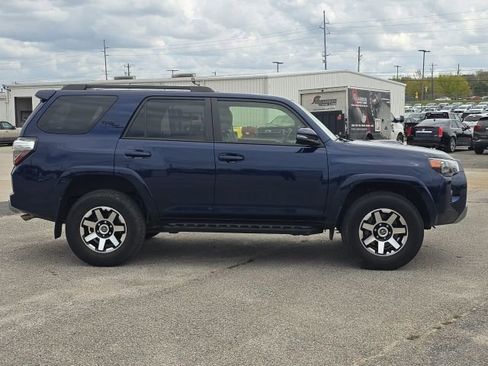 Used 2022 Toyota 4Runner TRD Off-Road Premium w/ Moonroof Package image 6