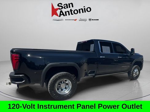Used 2024 GMC Sierra 3500 Denali Ultimate AWD/4WD image 15