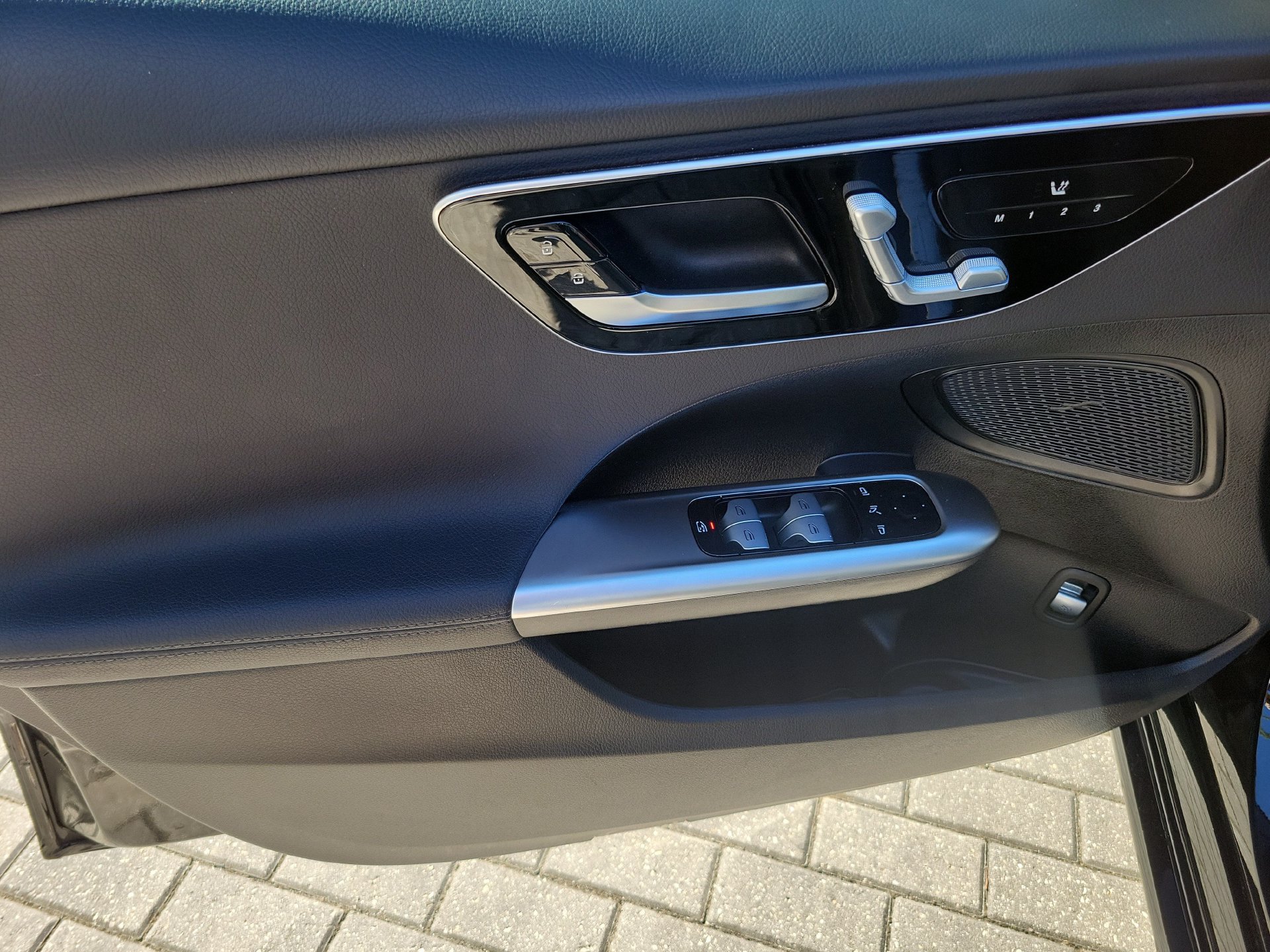 Used 2023 Mercedes-Benz C 300 Sedan image 18