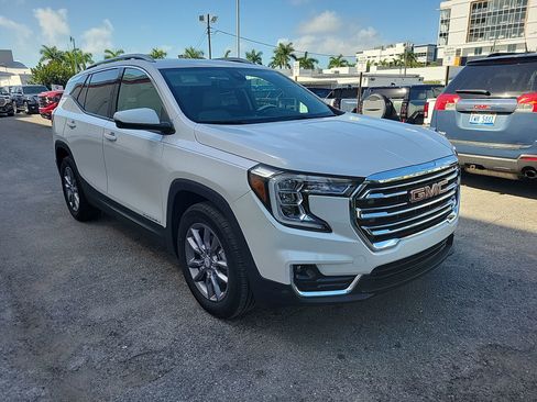 Used 2023 GMC Terrain SLT w/ LPO, Floor Liner Package image 5