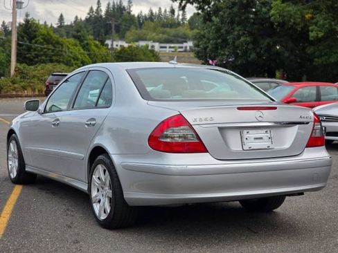 Used 2007 Mercedes-Benz E 350 4MATIC Sedan image 5