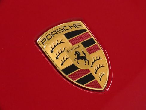 Certified 2025 Porsche Cayenne GTS AWD/4WD image 14