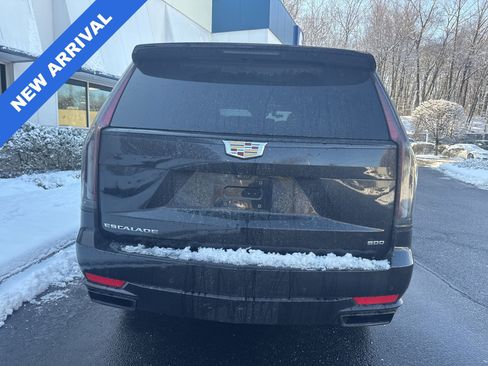 Used 2024 Cadillac Escalade Sport image 3
