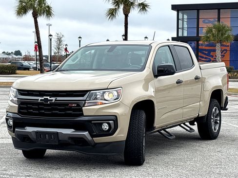 Used 2022 Chevrolet Colorado Z71 image 3